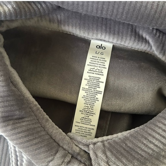 NEW Alo Yoga Ribbed Velour Mountain Side Shacket in Fog Blue Gray | size L - Picture 5 of 7